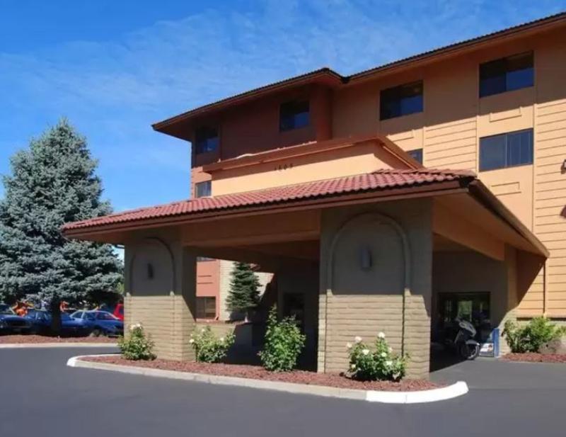 Baymont By Wyndham Yakima Riverfront Екстер'єр фото
