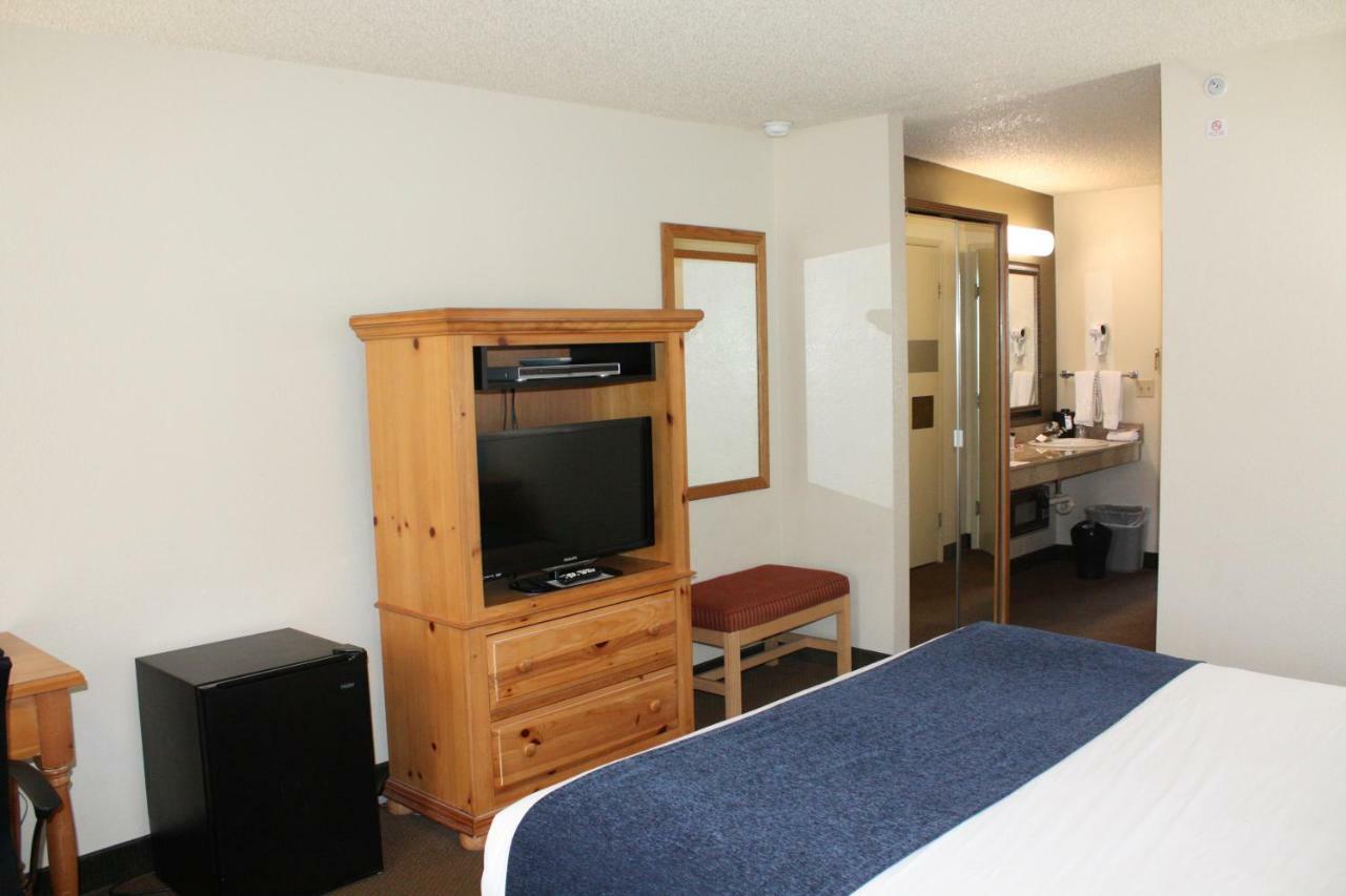 Baymont By Wyndham Yakima Riverfront Екстер'єр фото